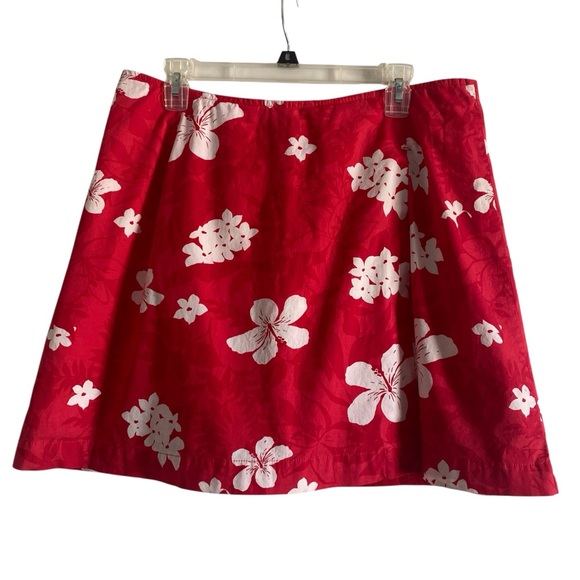 White Stag Dresses & Skirts - Vintage Y2K White Stag Red Hawaiian Floral Skort Size 16